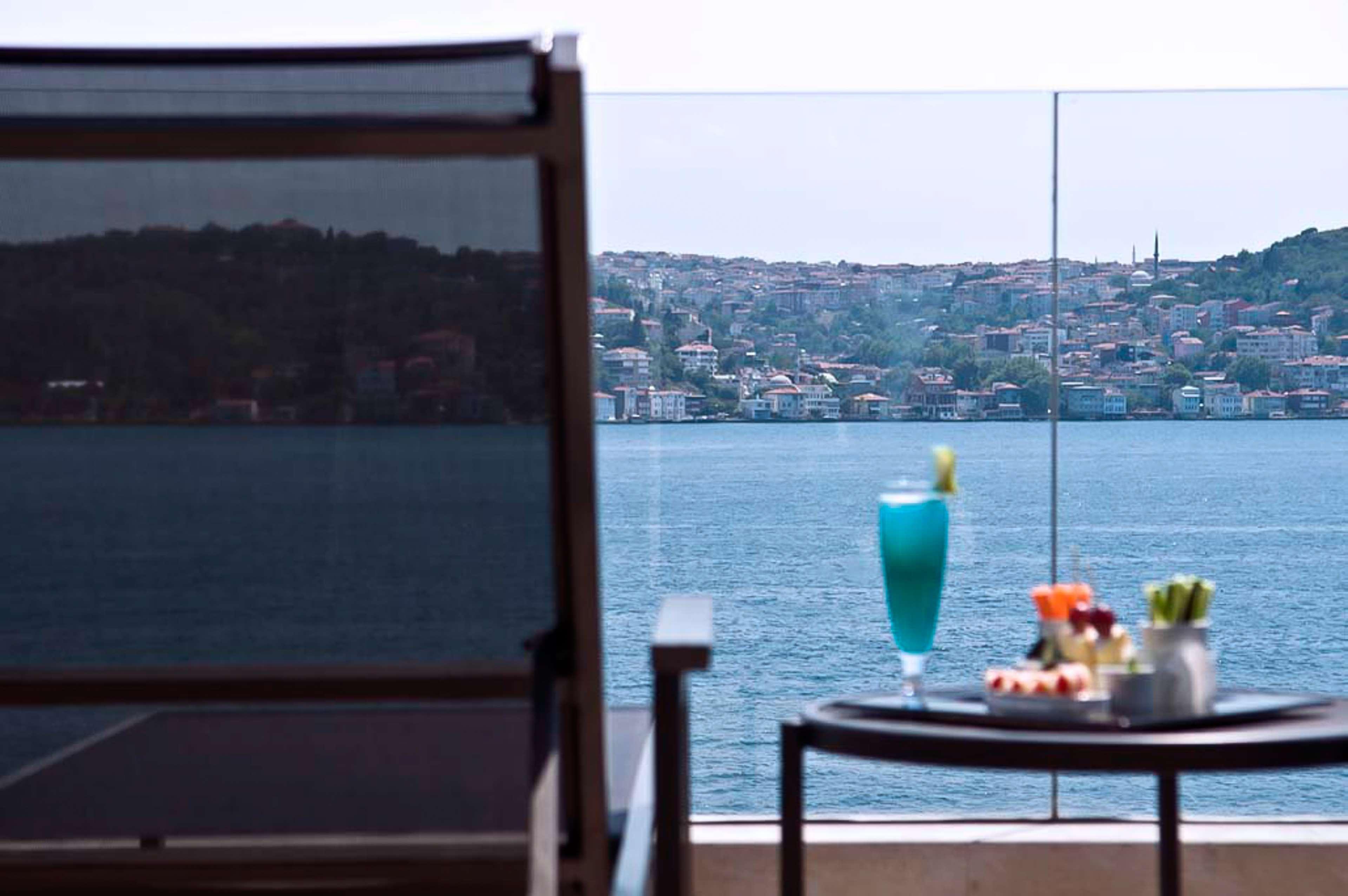 Radisson Blu Bosphorus Hotel Istanbul Luaran gambar View from the hotel