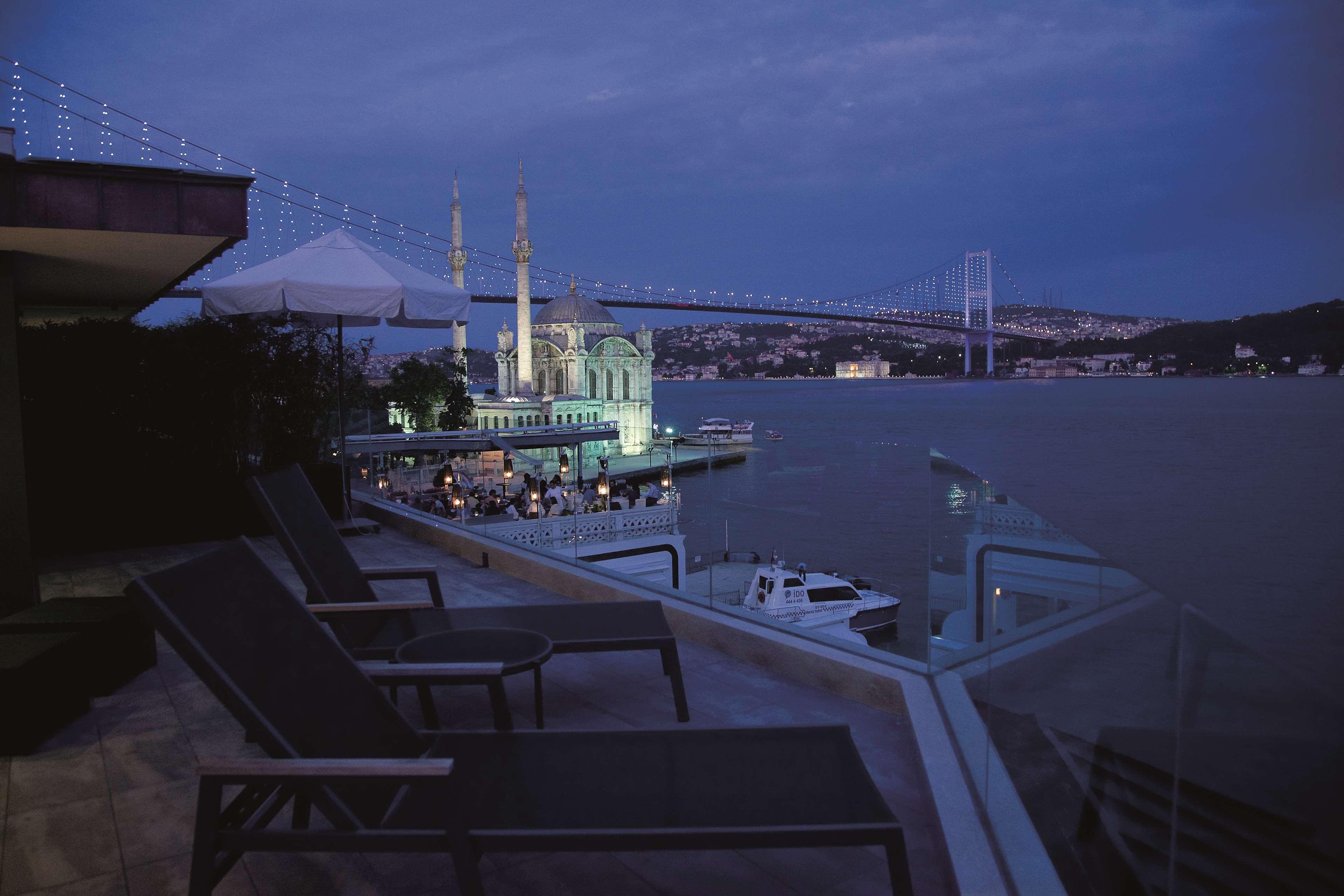 Radisson Blu Bosphorus Hotel Istanbul Luaran gambar View of the Bosphorus from the Four Seasons Hotel Istanbul