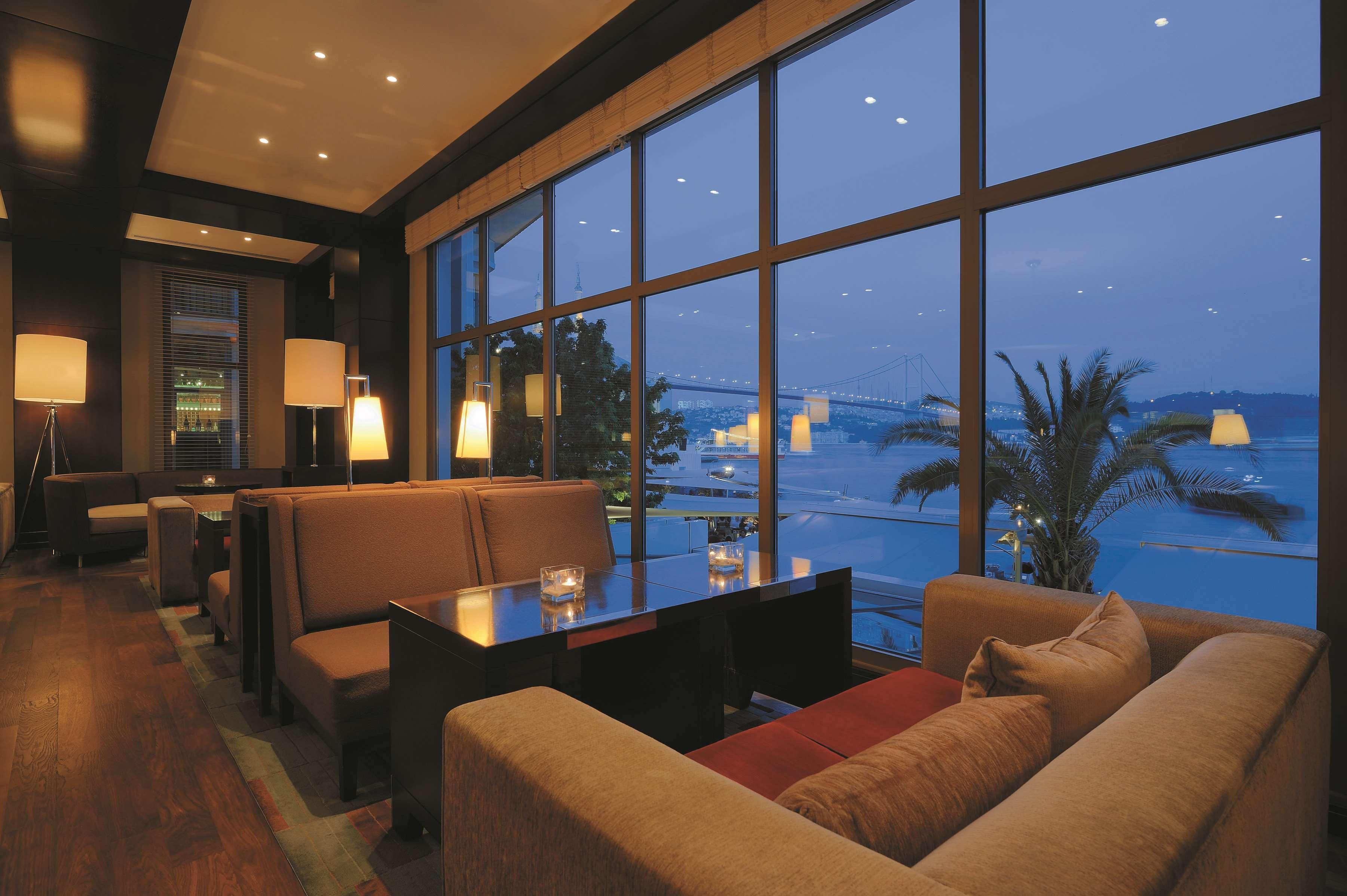 Radisson Blu Bosphorus Hotel Istanbul Luaran gambar The lounge at the airport